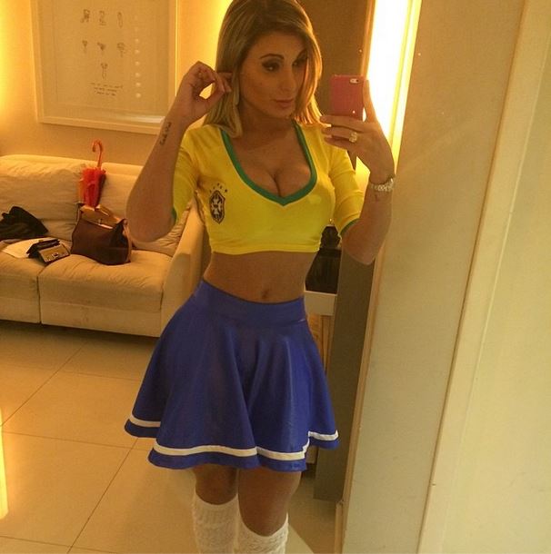 Andressa Urach - brasilera (10)