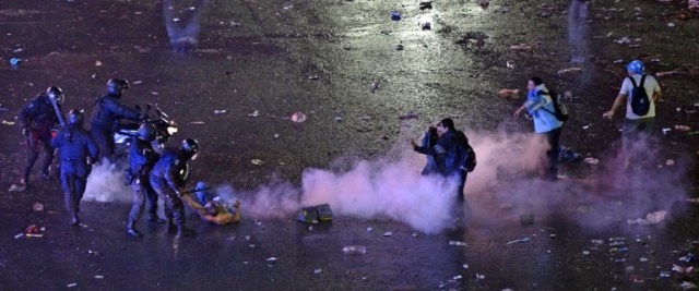 FBL-WC-2014-GER-ARG-FANS-CLASHES