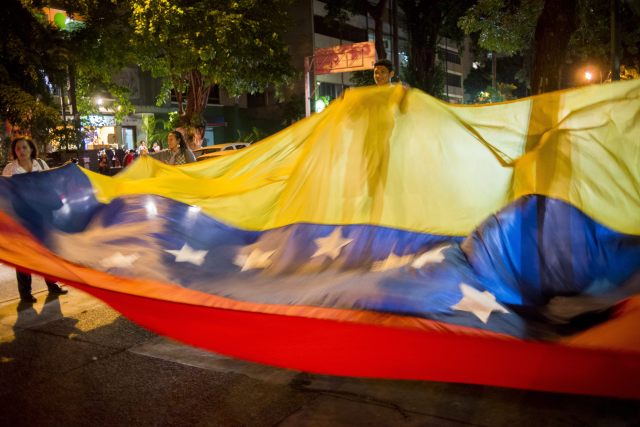 LA VENEZUELA OPOSITORA "CACEROLEA" Y DIRIGENTE VA A JUICIO SIN PRUEBAS