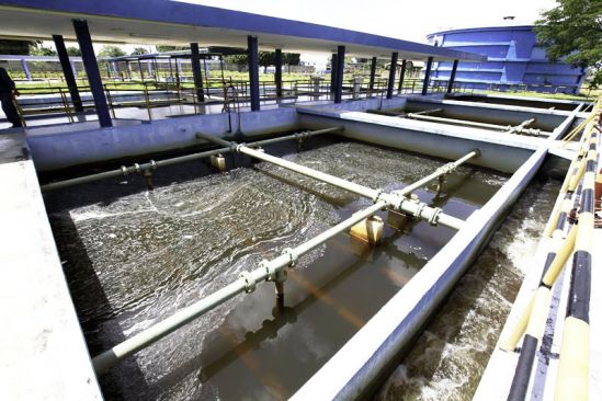 Sospechan de la falta de un tratamiento óptimo del agua por parte de la hidrológica/ Foto William Urdaneta