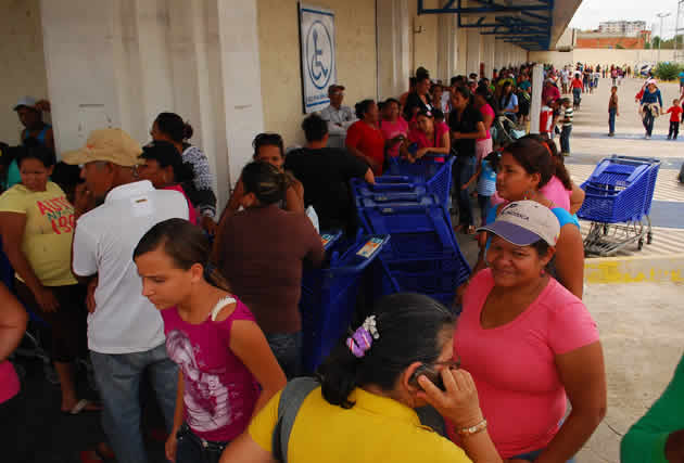 Maturineses-cambian-el-cesta-ticket-para-“salir-de-apuros”