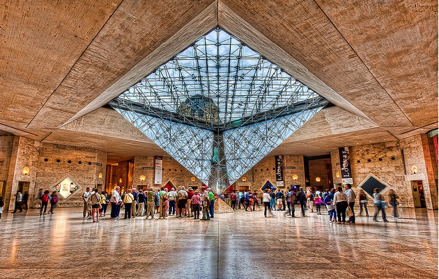 Foto: Museo del Louvre en Paris Francia / localnomad.com