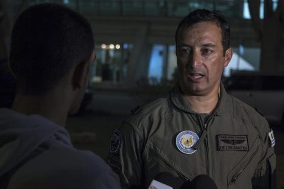 El teniente coronel aviador Gregorio de los Santos, portavoz de la Fuerza Aérea de Uruguay (foto EFE)