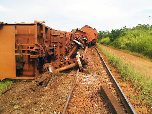 Nuevo descarrilamiento de vagones de Ferrominera