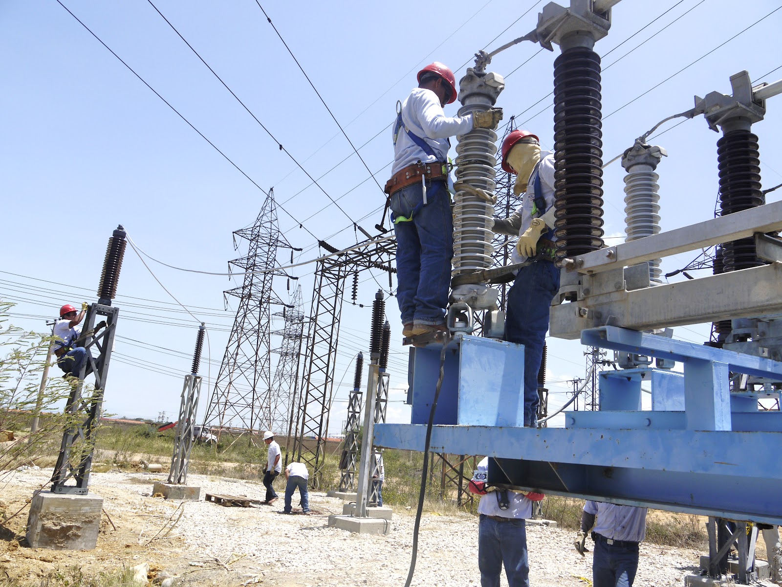 Producción ha caído 20% por fallas eléctricas