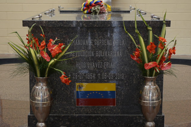 Alcaldía de París rechaza dedicar un lugar a la memoria de Hugo Chávez