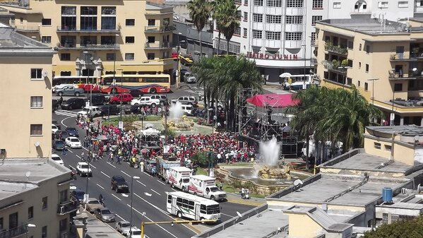 Así de VACÍA estaba la concentración de “jóvenes” oficialistas en Plaza O´ Leary (FOTO)