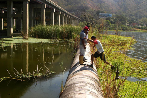 Zonas de Carabobo y Aragua sin agua por fisura en tubería matriz