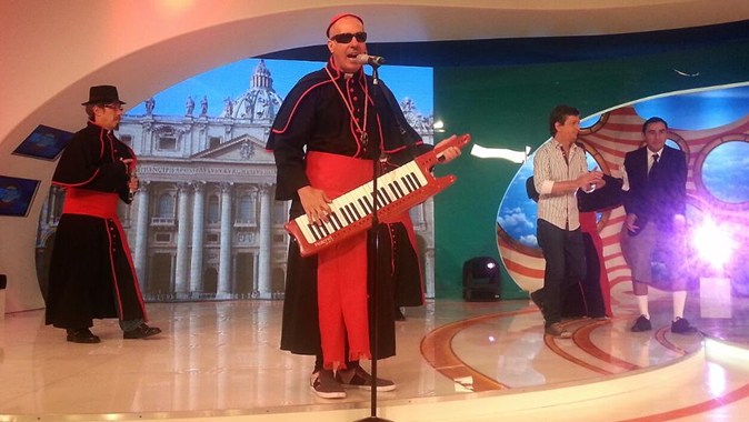 Furor en internet con la “Cumbia Papal” (VIDEO)