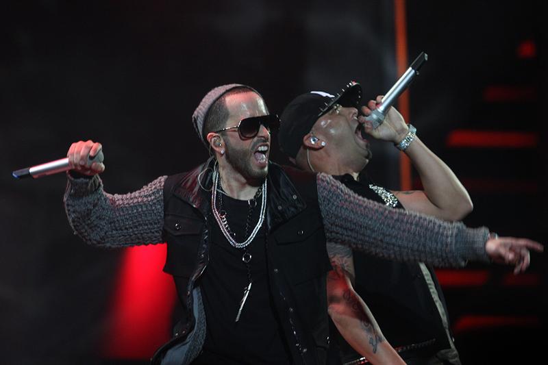 Wisin y Yandel caldean la última noche del Festival de Viña del Mar (Fotos)