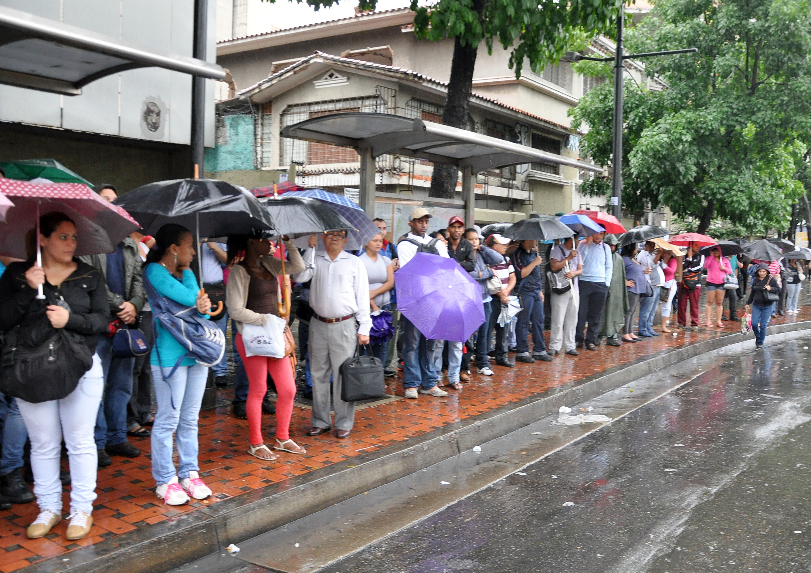 Lloviznas aisladas para este jueves