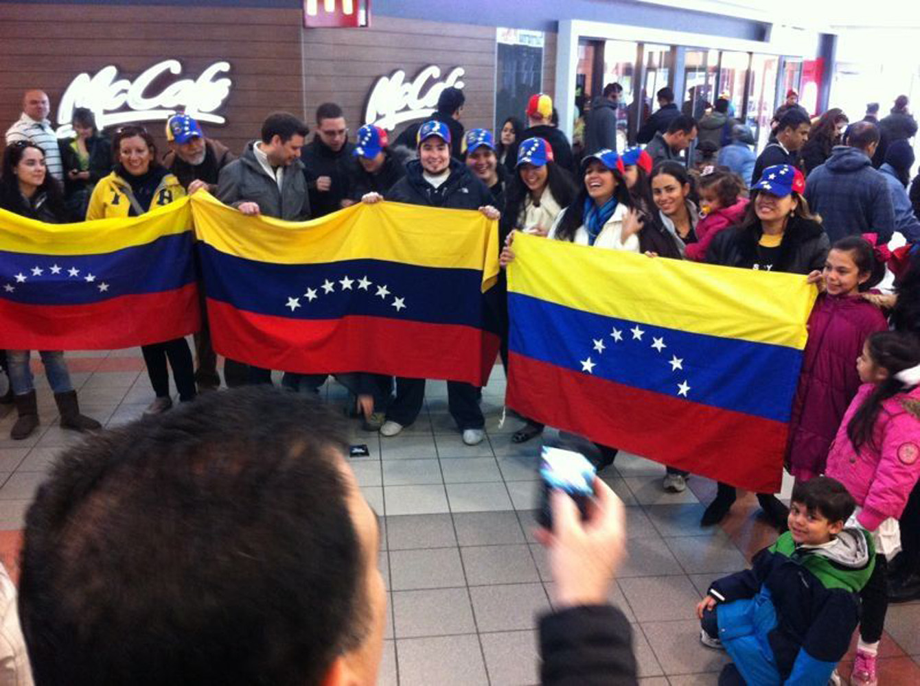 Venezolanos en Canadá ya ejercieron su derecho al voto