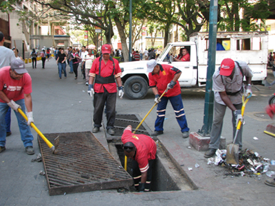 Inspeccionan en Caracas principales cuencas antes de inicio de temporada de lluvias