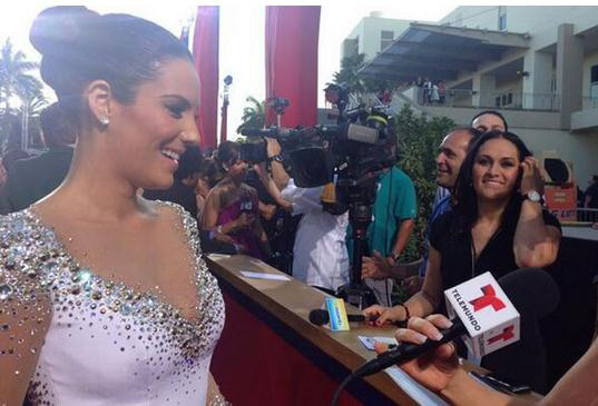 Así llegó Gaby Espino a los premios #PremiosBillboard2013