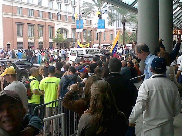 Miles de venezolanos viajarán en caravana para votar en Nueva Orleans