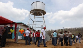 Exigieron servicio de agua en apertura de red hídrica en Barcelona