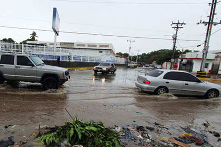 Onda tropical originará descargas eléctricas en todo el país