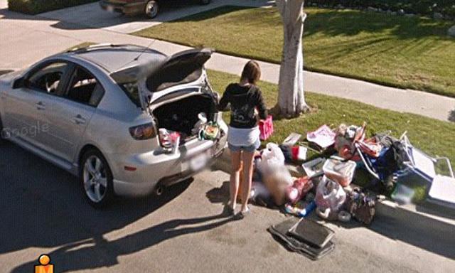 Novio la botó de su casa y “Google Street View” lo captó (Fotos)