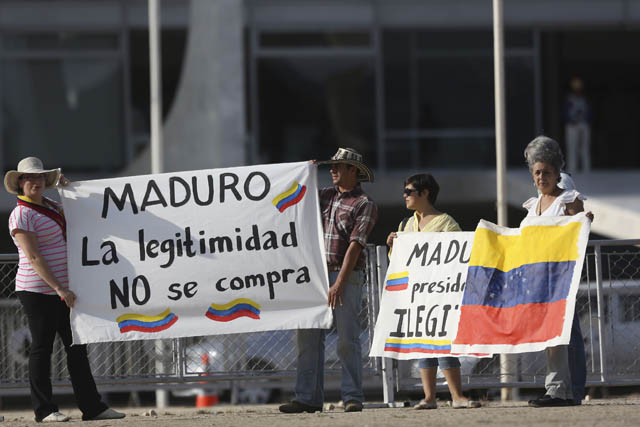 Así recibieron a Maduro en Brasil (Foto)