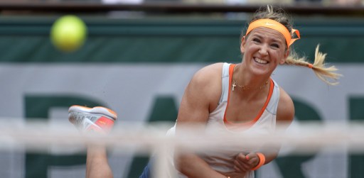 Sharapova y Azarenka avanzan en Francia