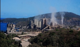 Evalúan instalación de planta de producción de cemento en los llanos