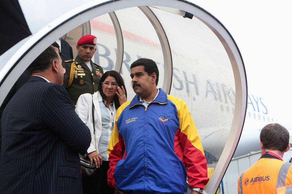 ¿Maduro de shopping en París? (Fotos)