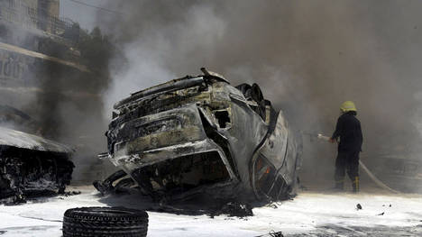 Coche bomba deja nueve policías muertos