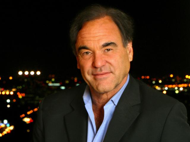 Agente de Oliver Stone desmiente que prepara “nueva película” sobre Chávez