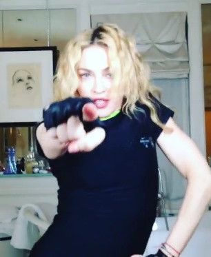 Madonna se graba en el baño