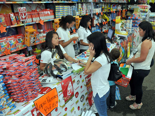 Tampoco hay divisas suficientes para útiles escolares