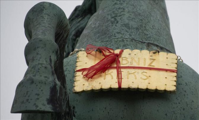 Final feliz para el insólito secuestro de una galleta gigante