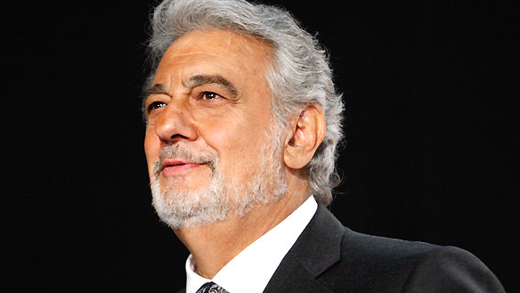 Plácido Domingo rechaza testimonios de acoso sexual