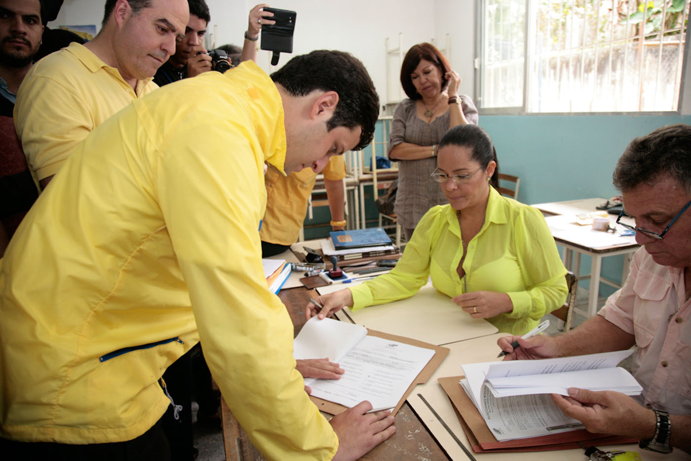 Elías Sayegh formalizó su inscripción como candidato a El Hatillo (Foto)