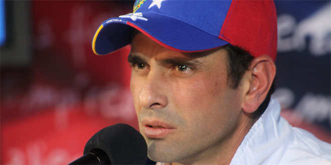 Capriles afirma que no es homosexual