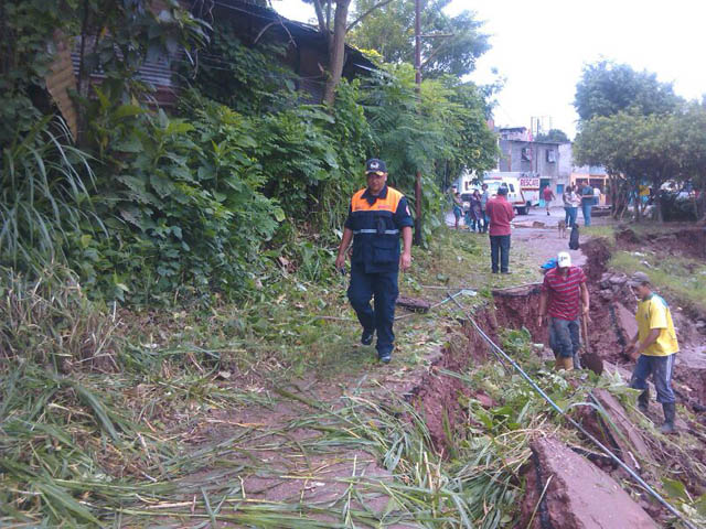 Protección Civil y Corpointa atienden emergencia en barrio San Sebastián