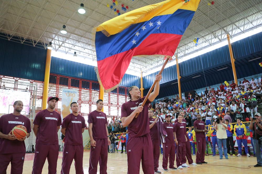 Con marcador 75-70 Venezuela venció a Brasil en baloncesto