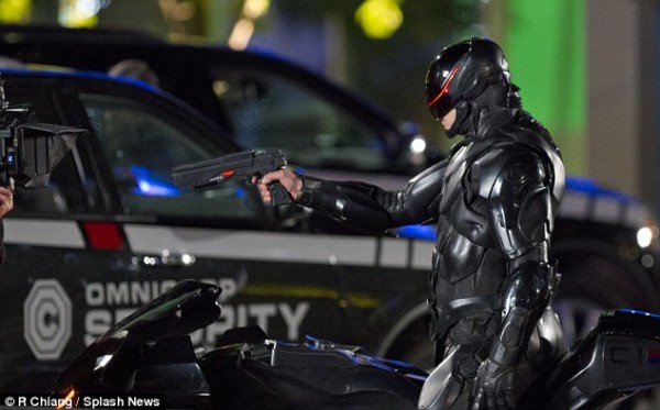 Revelan el primer tráiler del “remake” de Robocop