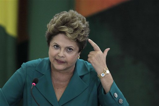 Rousseff aplaza viaje a EEUU por espionaje