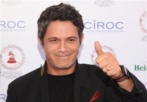 Alejandro Sanz comparte video del pueblo venezolano en la calle y le exige a Maduro “que se vaya”