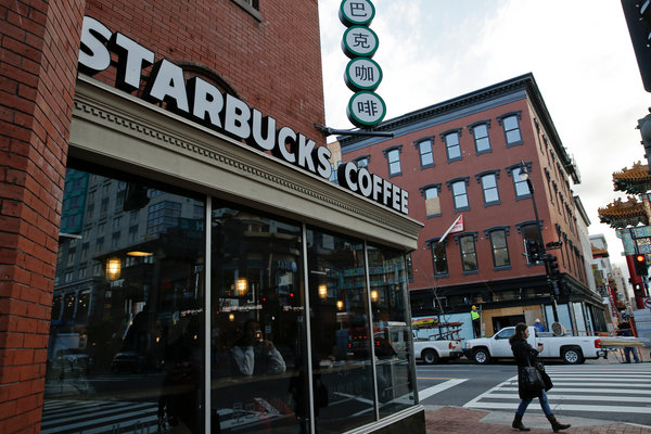 Starbucks pide a sus clientes que dejen las armas en casa