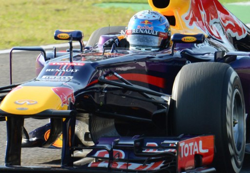 Vettel gana en Japón y se queda muy cerca del título