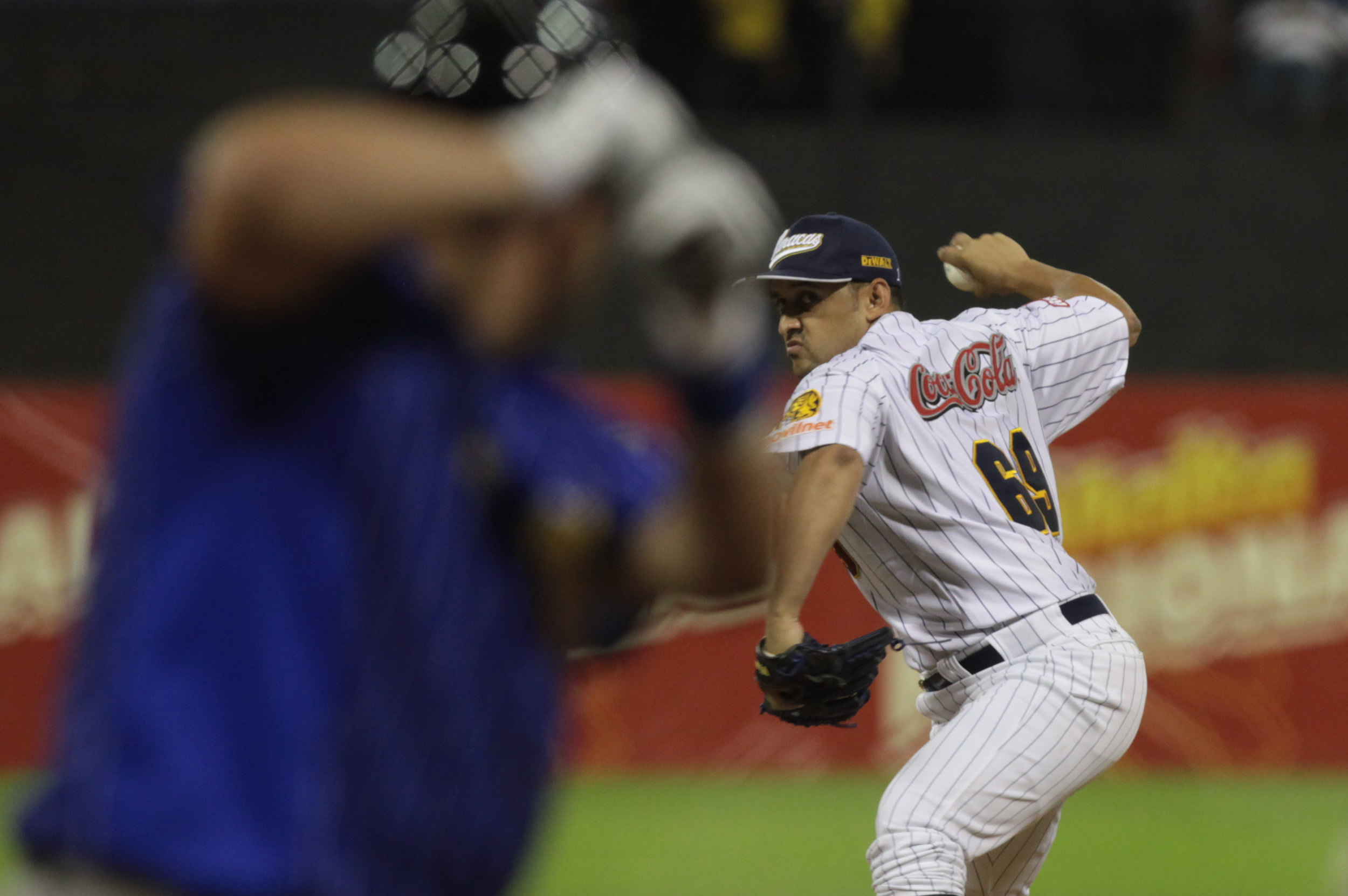 En fotos: Así fue la espectacular victoria de Leones sobre Magallanes