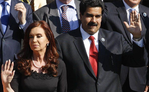 Maduro dedica una “oración amorosa” a Cristina Fernández