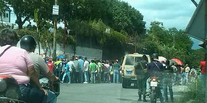 Protestan en El Rodeo por quema de basura