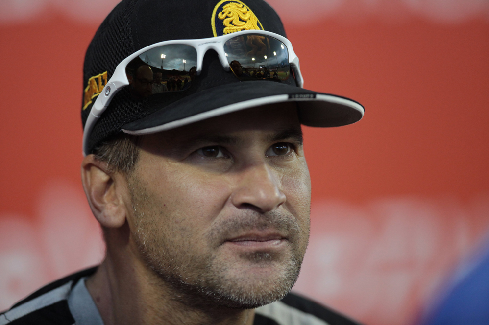 Omar Vizquel finalizó pasantía con los Leones del Caracas