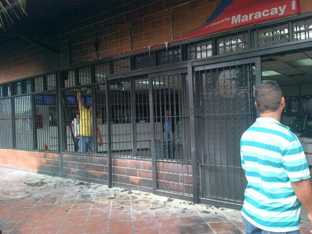 Atacaron sede de Corpoelec en Maracay (Foto)