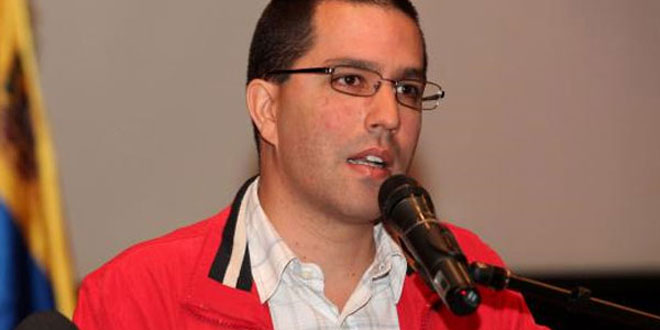 Arreaza informa profundización en la ofensiva contra la “guerra económica de la derecha”