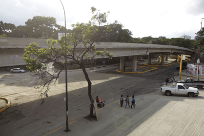 Así está el “nuevo” elevado de Los Dos Caminos a cuatro días de estrenado (Video)