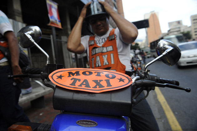 Carrera mínima en mototaxi costará 40 bolívares en Los Teques