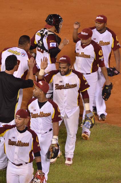 Magallanes y Leones se miden hoy por última vez